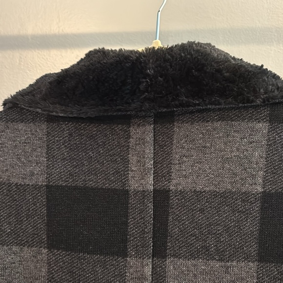 Women’s Steve Madden brand Pea Coat - Picture 5 of 9